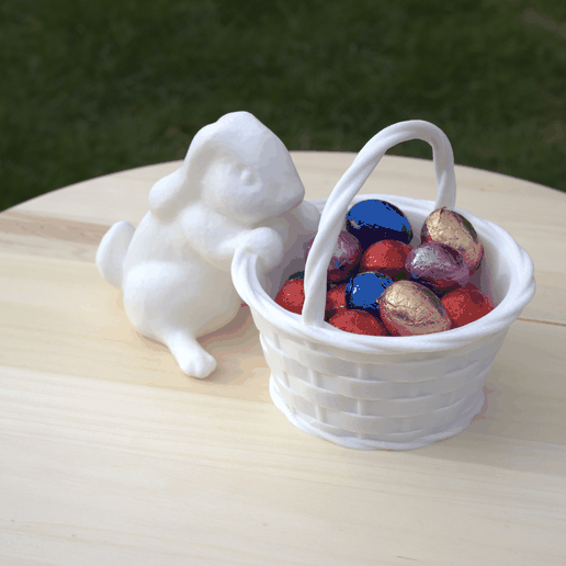 Húsvéti Nyuszi Tojáskosárral