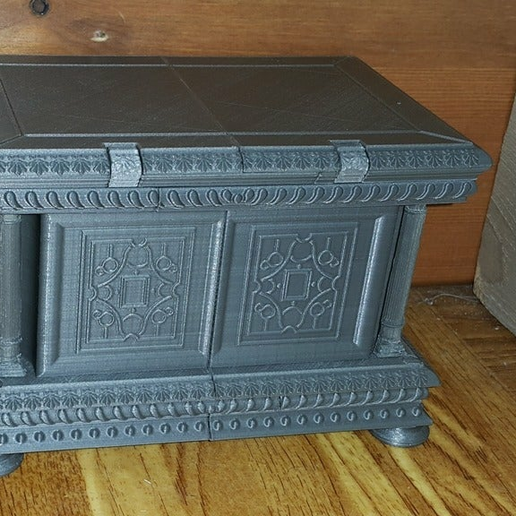 Reneszánsz Stílusú Díszdoboz