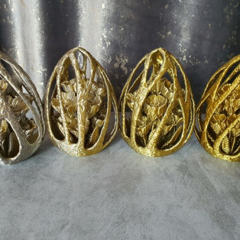 Húsvéti tojás virágmintával