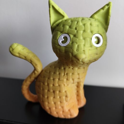 Horgolt Halloween macska boszorkánykalapban